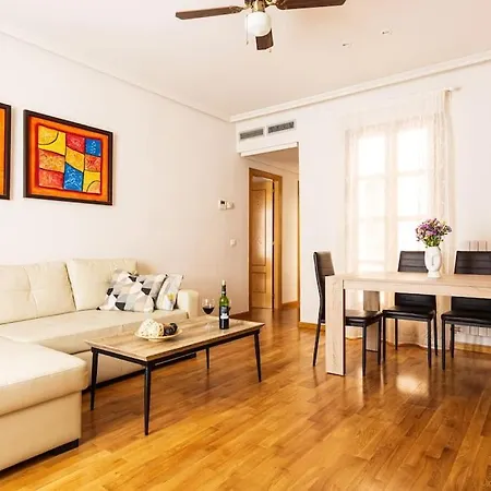 Appartamento Tres Dormitorios, 2 Banos Pza Espana Con Garage *