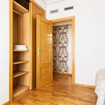 Appartamento Tres Dormitorios, 2 Banos Pza Espana Con Garage Saragozza